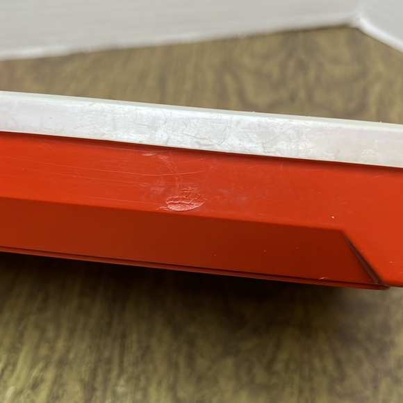 Tupperware Cold Cuts Deli Meat Hot Dog Bacon Keeper Container Orange Red - Picture 8 of 17